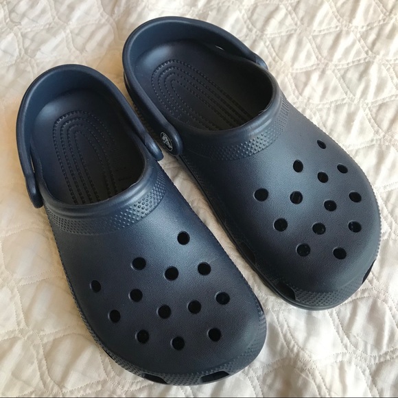 crocs bogo